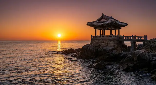 속초 영금정 일출과 동해 수평선